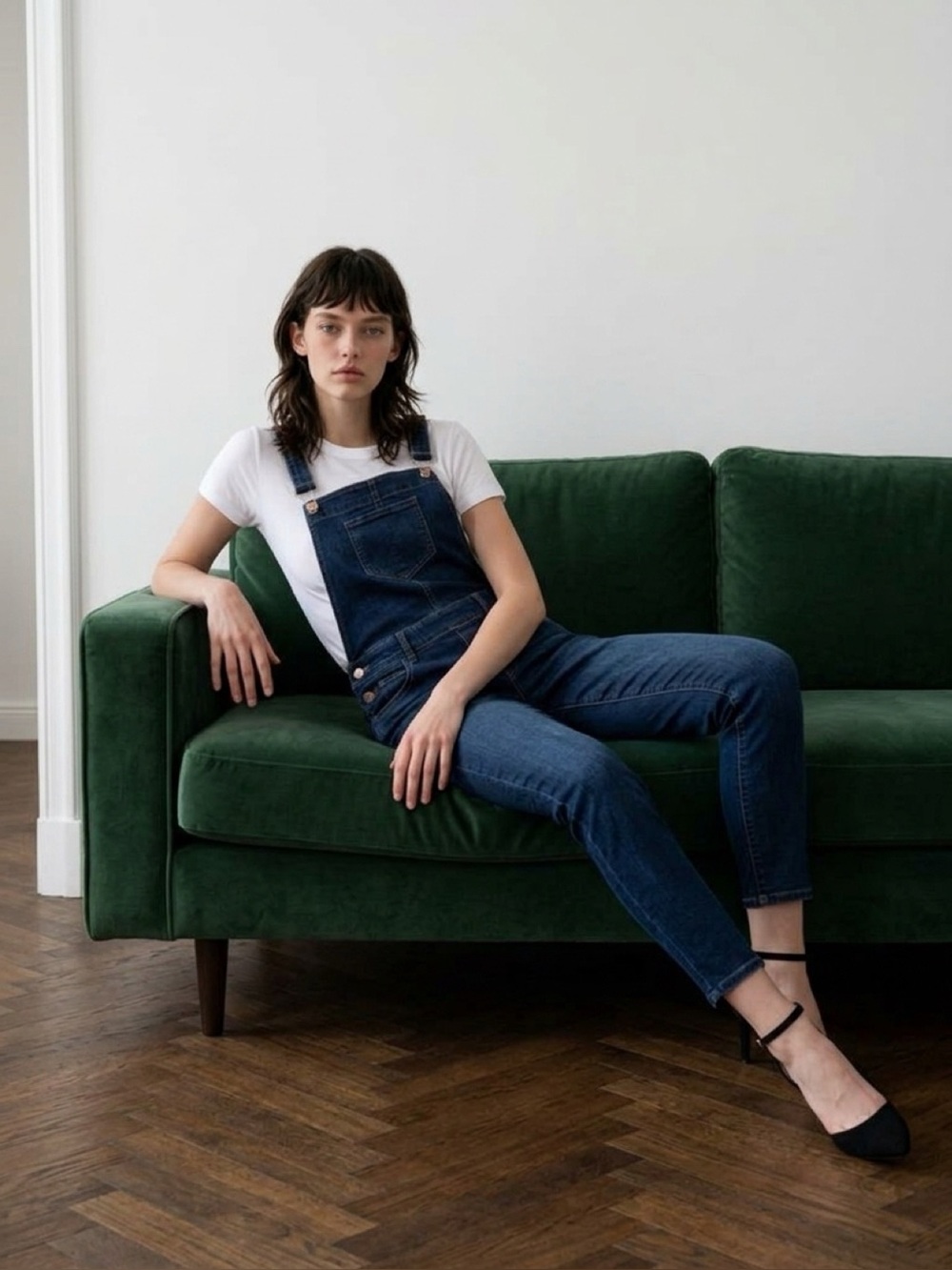 Nina Rossi dark wash stretchy denim skinny overalls. Classic Blue Denim Overalls